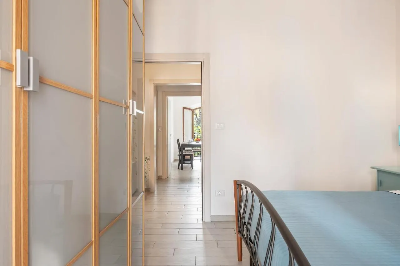 Bologna Butterfly Apartment 0*,